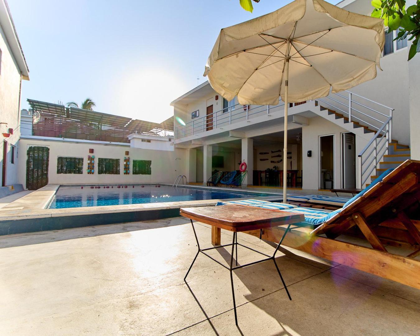 Bungalows Las Hamacas San Patricio Melaque Eksteriør bilde